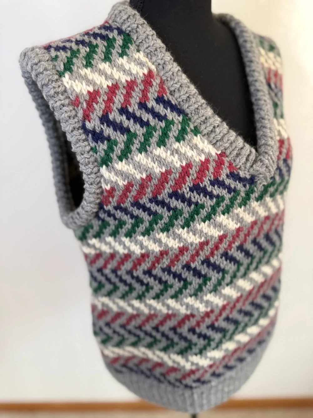 Vintage Harpur’s Knitwear Fair Isle Sweater Vest Chunky Knit Gray S/M - Picture 7 of 11